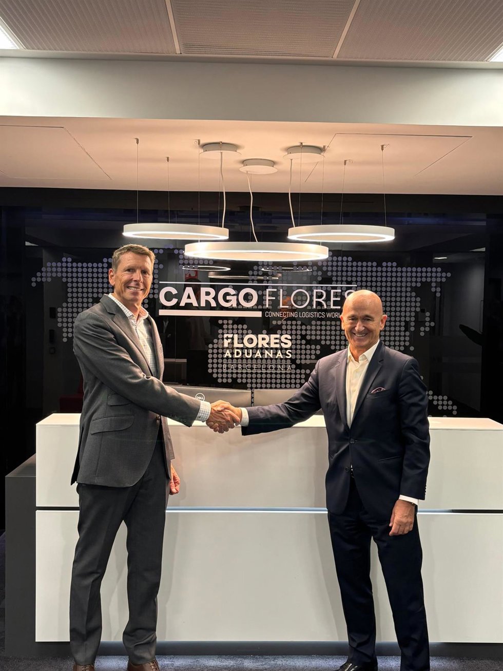 Xavi Casas, CEO y socio fundador de Cargo Flores y Rafael Torres, director general de NGL Gondrand para el sur de Europa y nuevo presidente de Cargo Flores