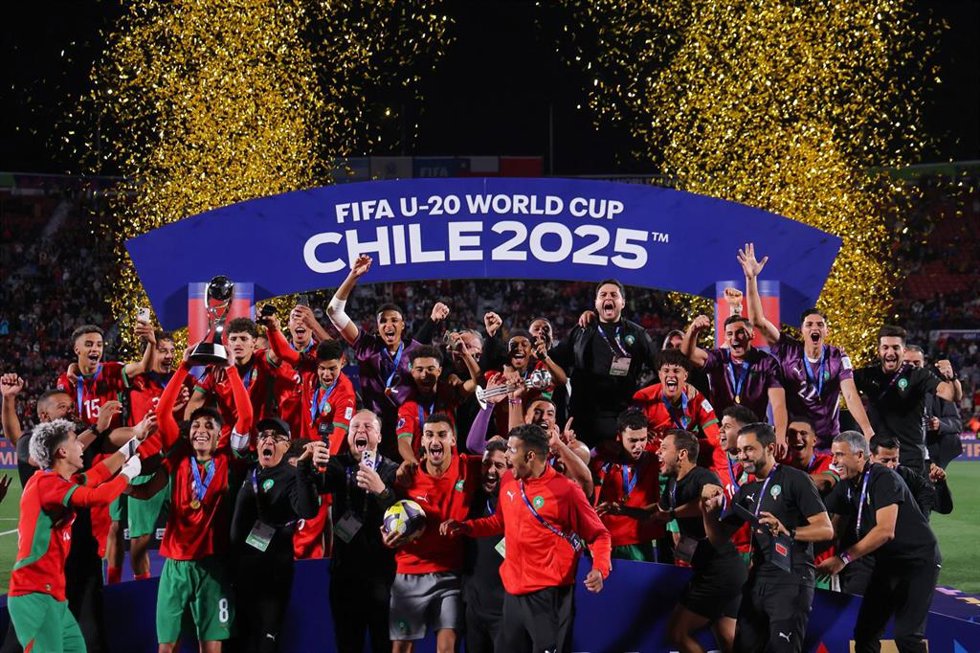 La selección marroquí Sub-20 levantando el título del Mundial Sub-20.