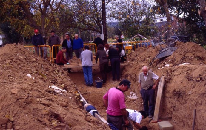 Imagen de la exhumación en Priaranza del Bierzo (León) hace 25 años.