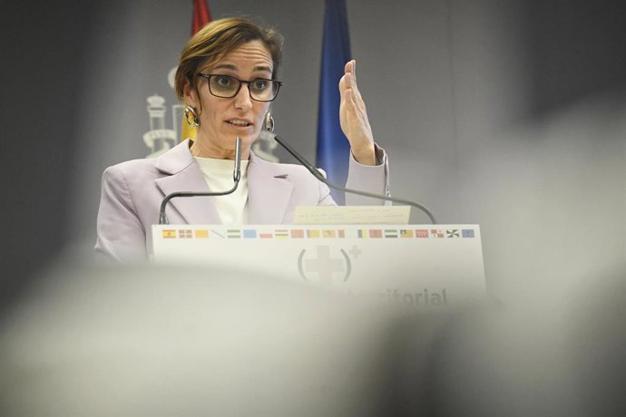 Archivo - Arxiu - La ministra de Sanitat, Mónica García, durant una roda de premsa