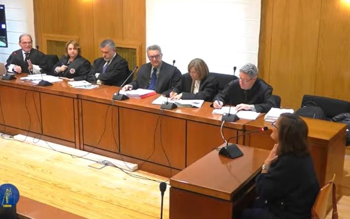 Una administrativa de Delgado asegura que éste era el filtro final de los parques eólicos y decidía cuál prosperaba