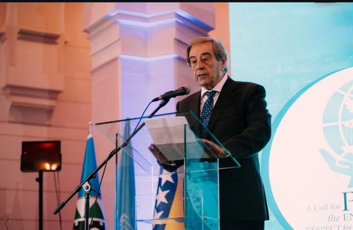 El Alcalde De Gernika-Lumo, José María Gorroño, Durante Su Participación En El Foro "A Call For Peace, The End Of Wars And Respect For International Law"