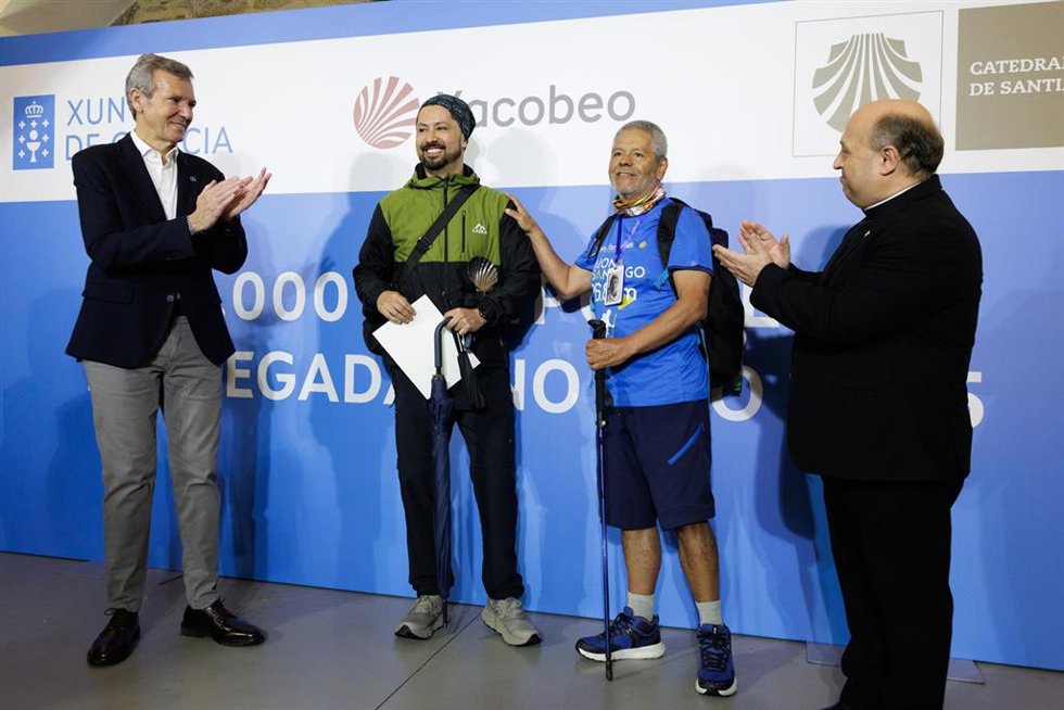 Entrega de la 'compostela' al peregrino 500.000. 