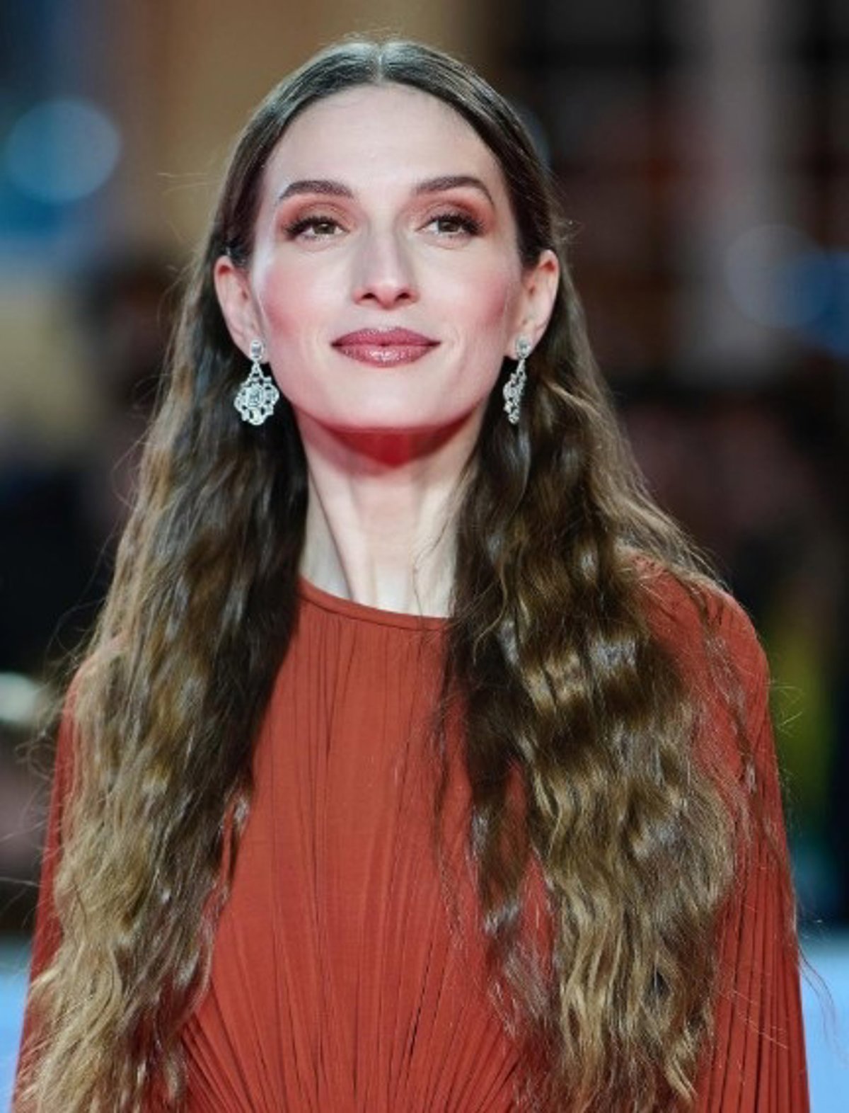 Stars Shine on Red Carpet at 40th Valencia Film Festival Opening Gala