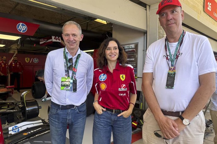 La presidenta de la Comunidad de Madrid, Isabel Díaz Ayuso, durante su visita al Gran Premio de Fórmula 1 de EEUU, en el Circuito de Las Américas, en Texas EEUU