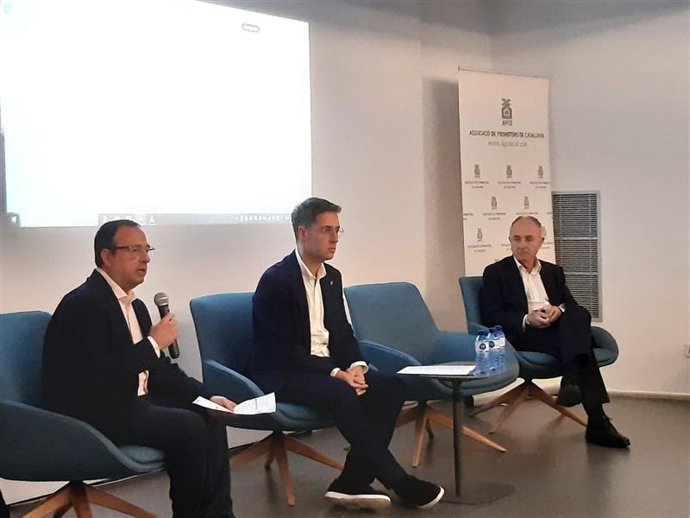 Sesión inmobiliaria organizada por la Associació de Promotors de Catalunya (APCE), el Ayuntamiento de Figueres (Girona) y CaixaBank.