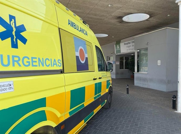 Archivo - El Hospital Clínico reforzará los controles de acceso y tránsito en el servicio de Urgencias durante la Feria