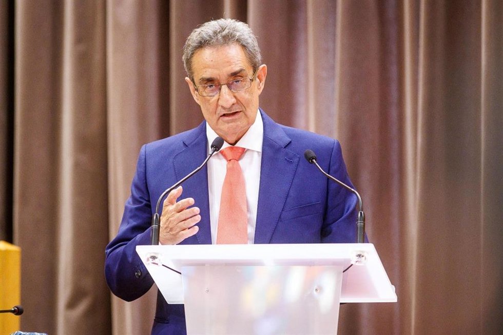 Archivo - El portavoz del grupo municipal de Vox en el Ayuntamiento de Zaragoza, Julio Calvo.