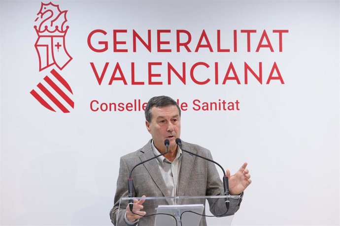 Archivo - El conseller de Sanidad, Marciano Gómez