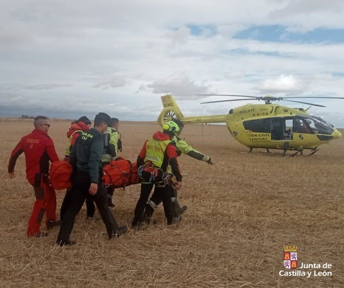 Imagen del rescate del varón desaparecido en San Cebrián de Campos, en Palencia
