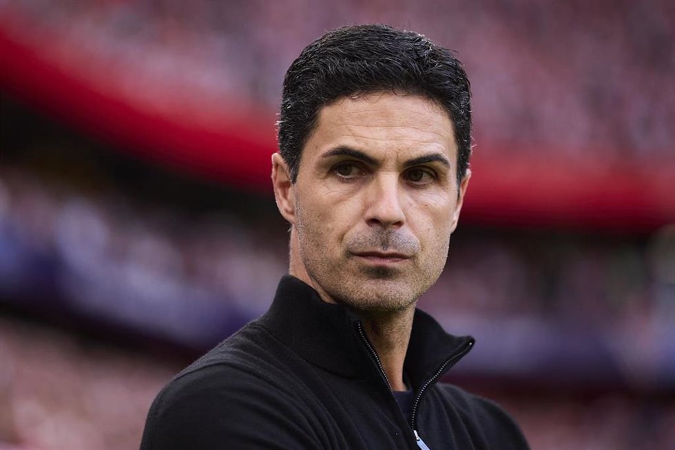 Archivo - El entrenador del Arsenal, Mikel Arteta, ante el Athletic Club en la Champions 2025-26.