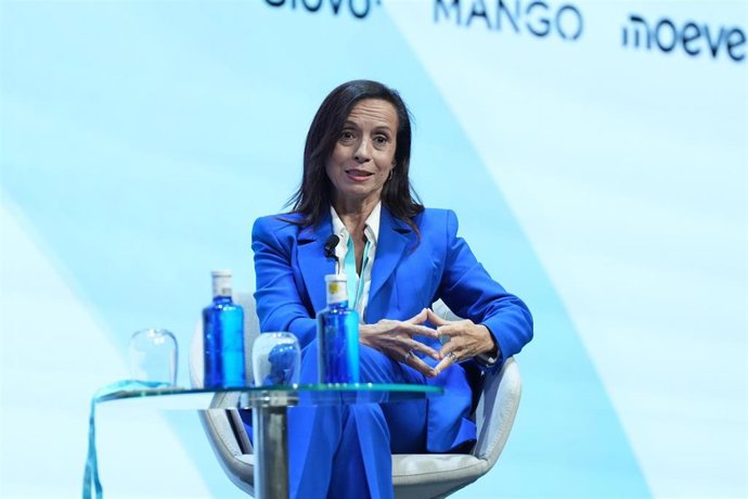 La presidenta de Redeia, Beatriz Corredor, durante la segunda edición del foro 'World in Progress', en el Palau de Congressos de Catalunya.