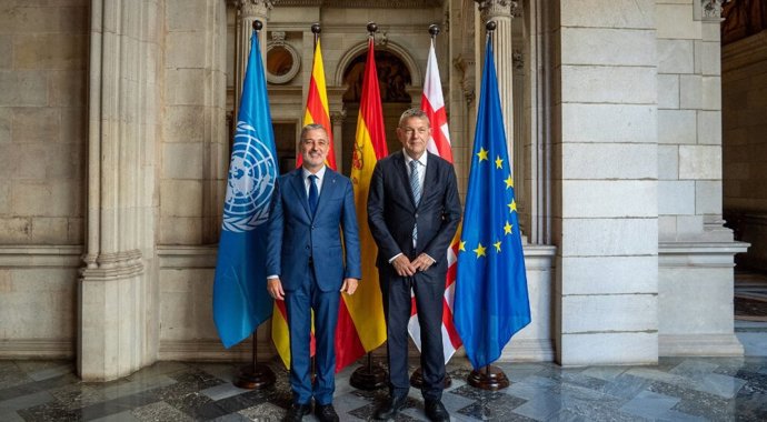 L'alcalde de Barcelona, Jaume Collboni, s'ha reunit amb el comissionat general d'UNRWA, Philippe Lazzarini.
