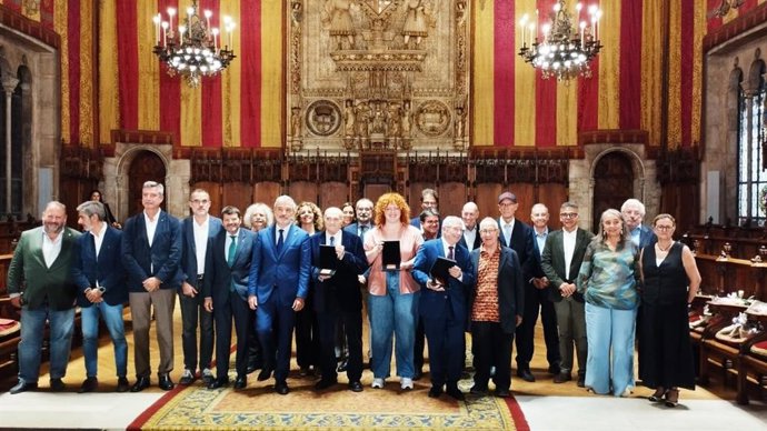 Amics de la Rambla de Barcelona ha entregado el premio Ramblista d'Honor 2025.