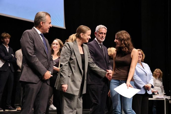 La presidenta Prohens y el conseller Vera entregan los Premios al Esfuerzo y al Rendimiento Académico a 538 alumnos de Mallorca