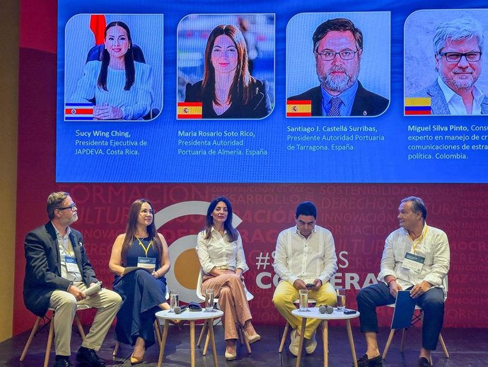 La presidenta de la Autoridad Portuaria de Almería, Rosario Soto, durante su intervención en el panel sobre colaboración institucional del I Fórum Azul sobre un Mar Caribe Sostenible, celebrado en Cartagena de Indias (Colombia).