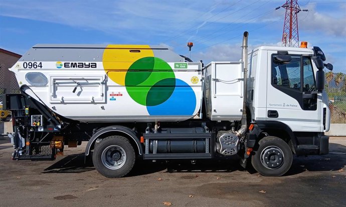 Emaya incorpora tres camiones recolectores para optimizar la recogida selectiva puerta a puerta.