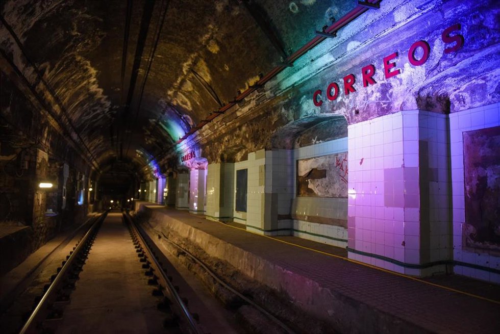 Visita a la estación fantasma de Correos del Metro de Barcelona.
