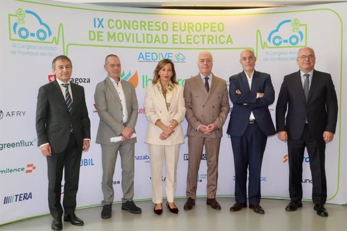 La alcaldesa de Zaragoza, Natalia Chueca, en la apertura del IX Congreso Europeo de Movilidad Eléctrica, que se celebra en Mobility City