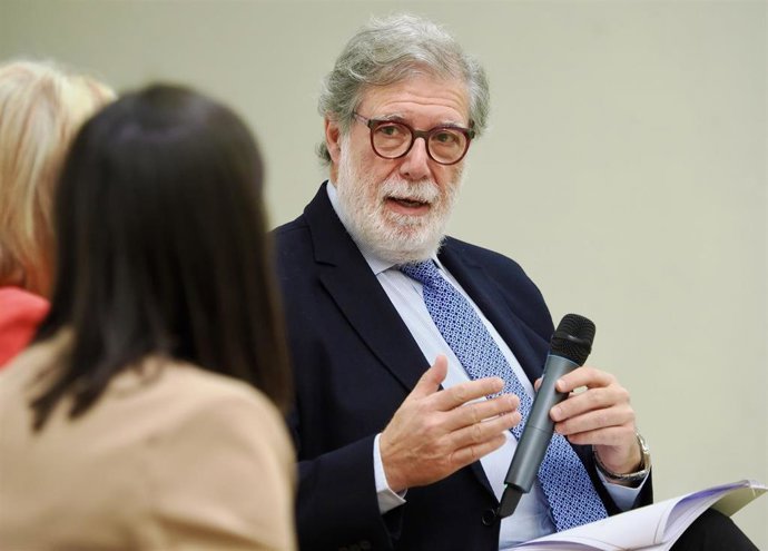 Archivo - El presidente de la CEOE Castilla y León, Santiago Aparicio, participa en los Encuentros Informativos de Europa Press y Unicaja, a 23 de septiembre de 2024, en Valladolid, Castilla y León (España).