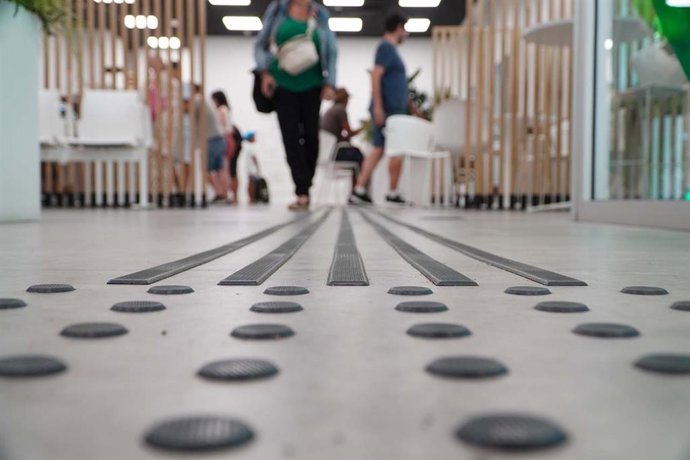 Señalización podotáctil.