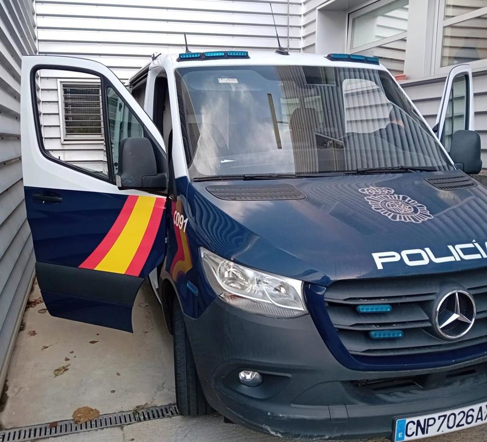 Imagen de un coche patrulla de la Policía Nacional