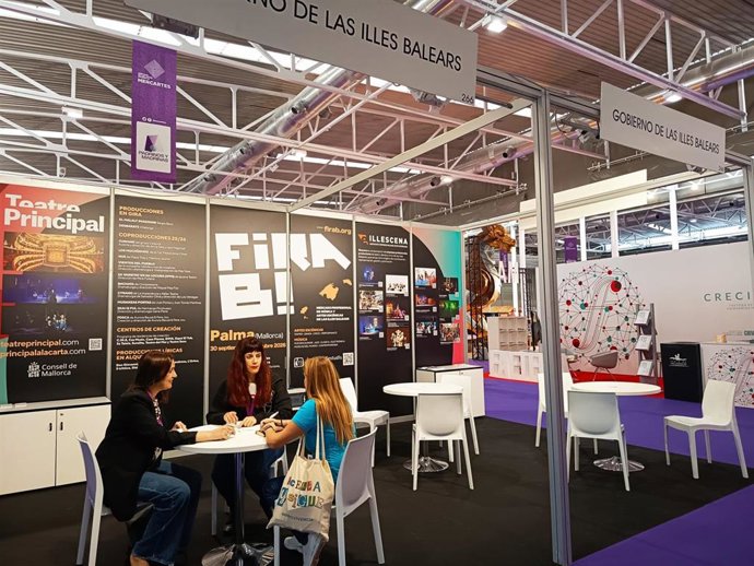 El IEB difunde su misión e iniciativas en la feria Mercartes de Valladolid.