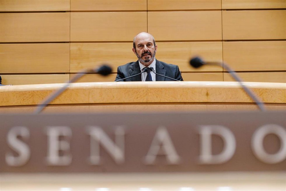 Archivo - El presidente del Senado, Pedro Rollán, durante una sesión de control al Gobierno, en el Senado, a 20 de mayo de 2025, en Madrid (España). 