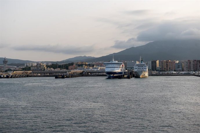 Archivo - Vista del puerto de Algeciras,