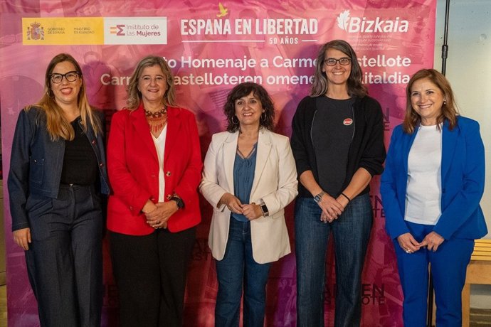 Cristina Hernández, Teresa Laespada, María Guijarro, Carmina Gustrán y María Jesús San José