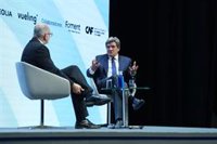 Escrivá dice que la normativa puede generar periodos "muy dilatados" en las OPAs y pide "repensar el marco"