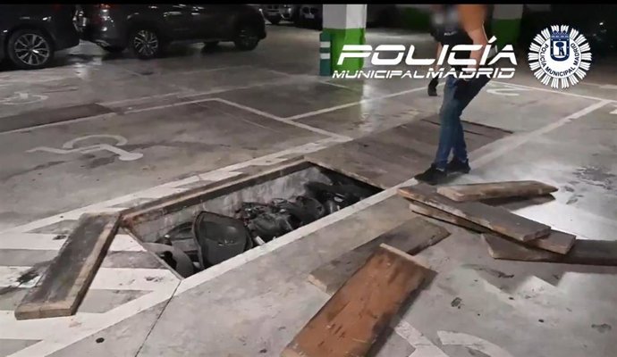Desmantelado un taller clandestino en Madrid que despiezaba motocicletas sustraídas