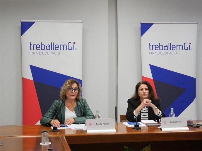 La directora de Comercio de la Cambra de Girona, Cristina Cots, y la presidenta del área de Gestión del Talento, Pepita Perich.