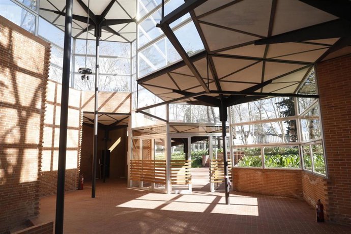 Archivo - Pabellón de Hexágonos (interior)