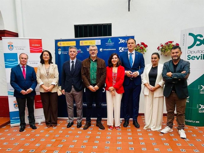 La consejera de Empleo, Empresa y Trabajo Autónomo, Rocío Blanco, en el Congreso Nacional de UPTA.