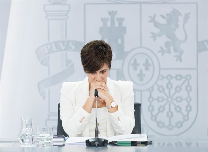 Archivo - La ministra de Vivienda, Isabel Rodríguez, en una rueda de prensa en Moncloa 