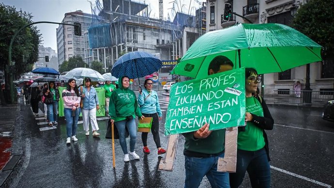 Archivo - Imagen de la manifestación del 8 de septiembre de 2025, en Santander.