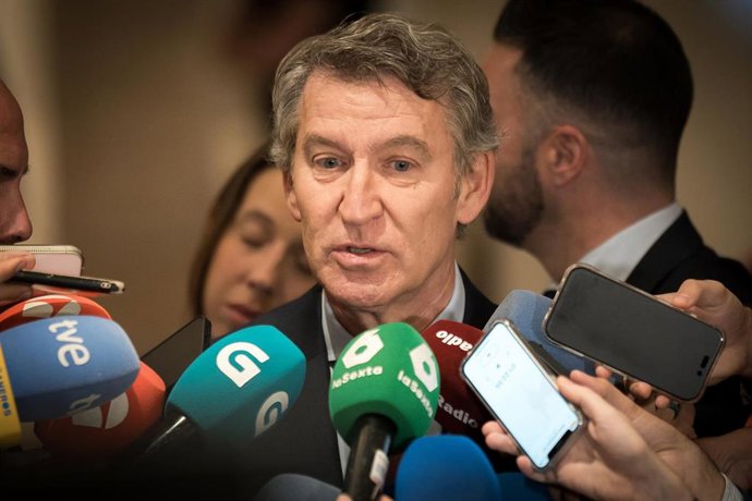 El presidente del PP, Alberto Núñez Feijóo, durante un desayuno informativo de Fórum Europa, en el Real Casino Gran Círculo de Madrid, a 16 de octubre de 2025, en Madrid (España).