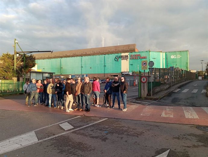 Toda la plantilla de TYCSA secunda la huelga por la precariedad laboral y los accidentes de trabajo