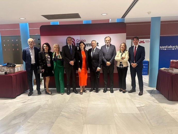 Representantes de PIB Group Iberia y Grupo Bárymont.