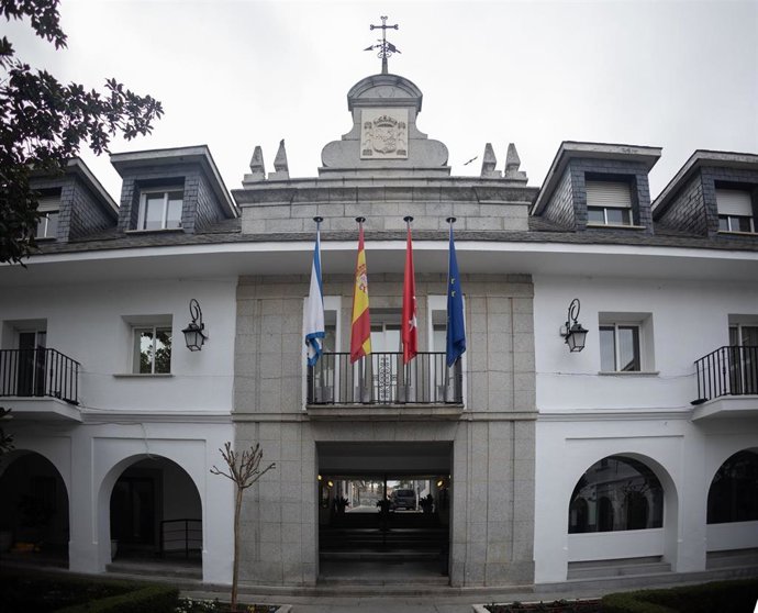 Archivo - Fachada del Ayuntamiento de Majadahonda, a 13 de febrero de 2024, en Majadahonda, Madrid (España).