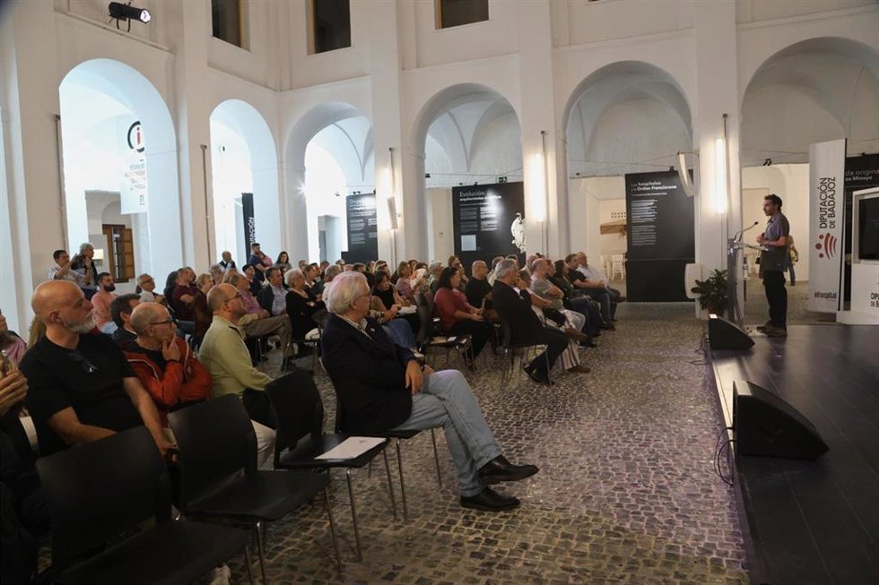 Inauguración de la exposición 'Hijas del olvido'.