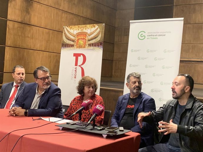 Presentación de la obra teatral 'Un monstruo viene a verme' en Toledo