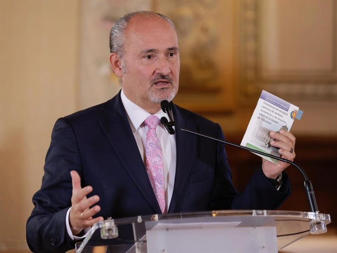 El concejal de Salud Pública y Seguridad Ciudadana de Valladolid, Alberto Cuadrado.