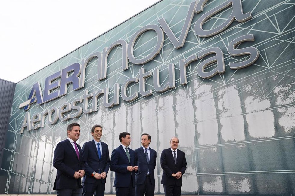 Pradales ha visitado la sede de 'Aernnova Aerospace' en Berantevilla (Álava)