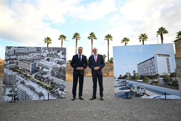 El presidente de la institución provincial, Francis Rodríguez, y el rector de la UGR, Pedro Mercado, presentan la futura Residencia Universitaria Pública Provincial.