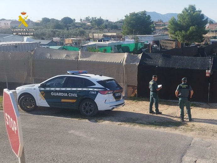 Investigades 64 persones per construccions il·legals en partides d'Alacant