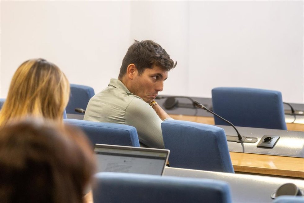 Vito Quiles durante una rueda de prensa en el Congreso de los Diputados, en imagen de archivo