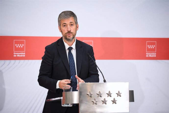 Archivo - El consejero de Presidencia, Justicia y Administración Local, y portavoz del Gobierno autonómico, Miguel Ángel García Martín, durante una rueda de prensa tras la reunión del Consejo de Gobierno de la Comunidad de Madrid, en la Real Casa de Corre