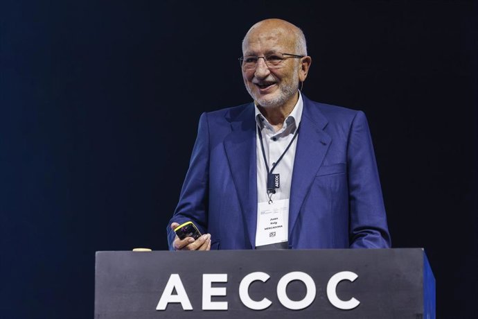 El presidente de Mercadona, Juan Roig, durante el congreso de la asociación de fabricantes y distribuidores AECOC, en el Roig Arena, a 22 de octubre de 2025, en Valencia